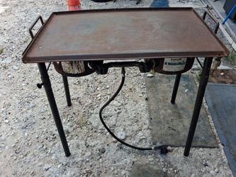 Pioneer 2-Burner Propane + Griddle – (description)