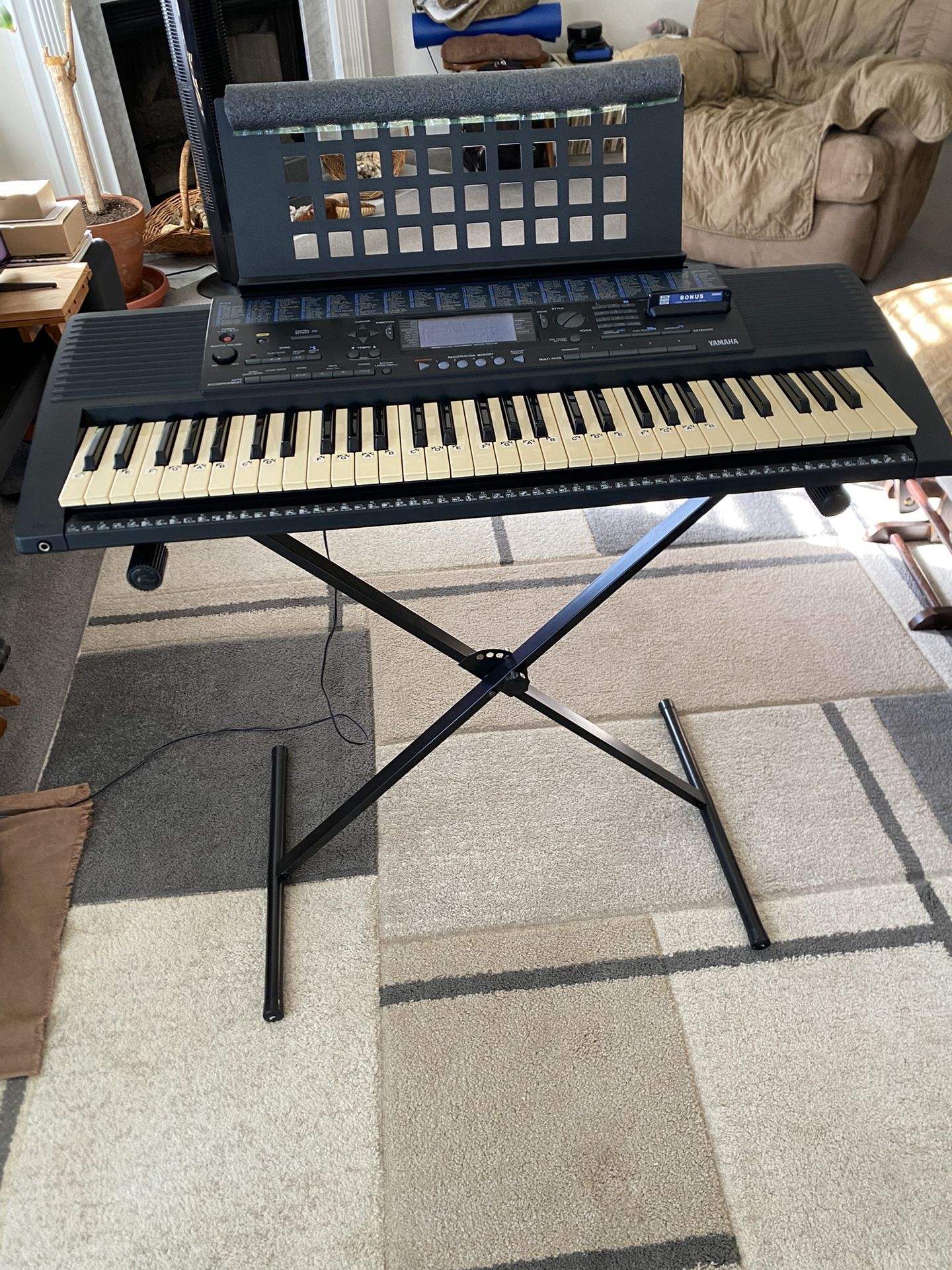 Yamaha PSR-320 Keyboard