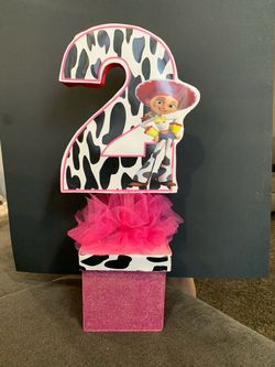 toy story table centerpiece