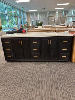 84” Bathroom vanity in black