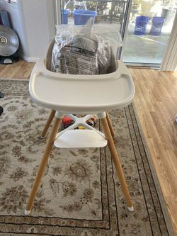 LALO high chair, 3 in 1 kit.