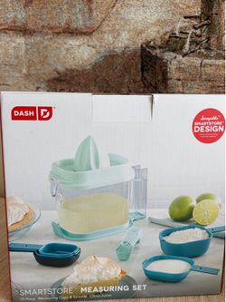 NEW in box Dash SmartStore™ 20 piece Measuring Set & Citrus Juicer