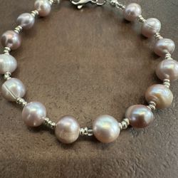 A Unique Handmade Delicate Pearls Bracelet