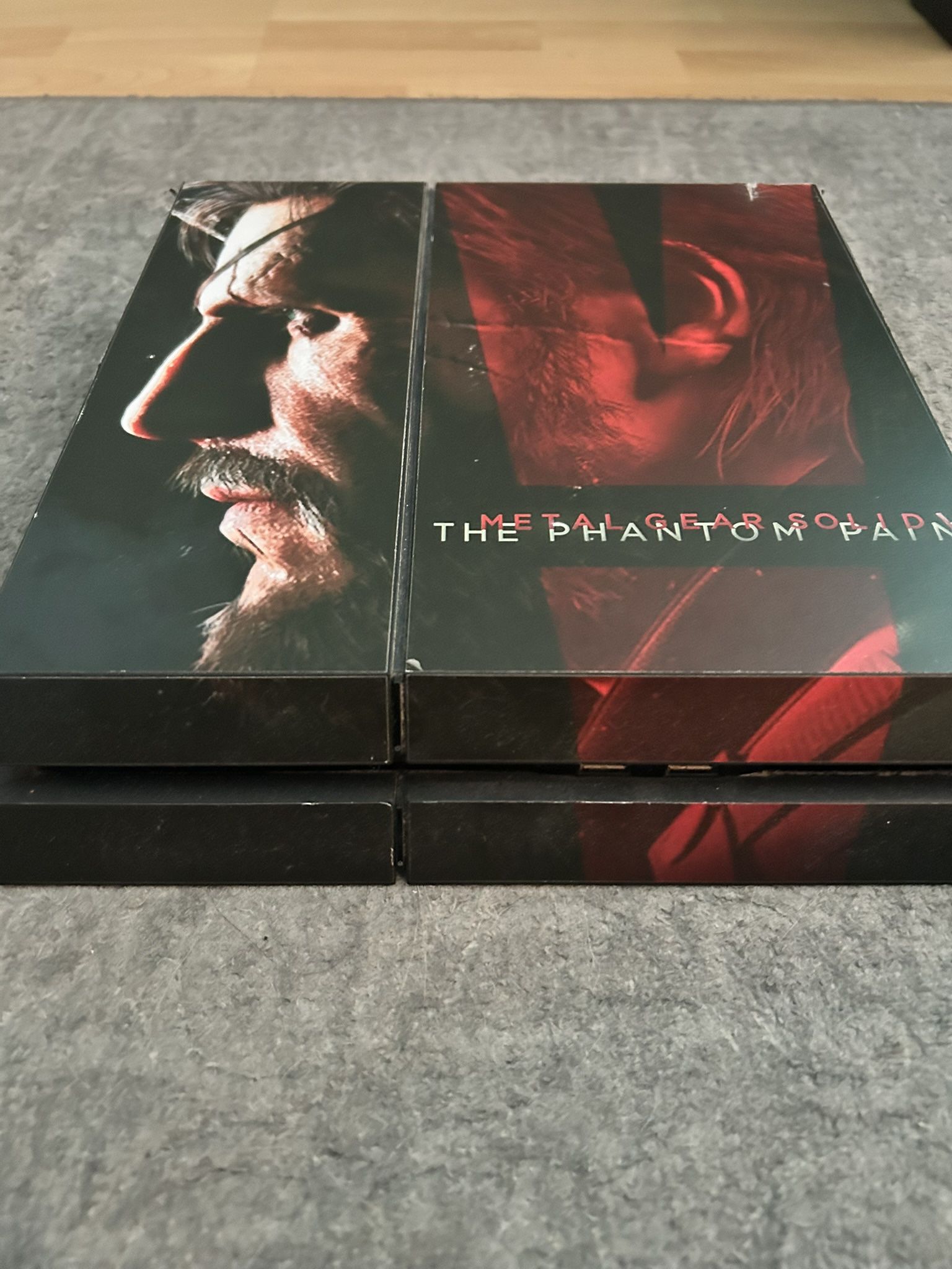 PS4 LIMITED EDITION, With 11 Games, 2 Controllers And Chargers.