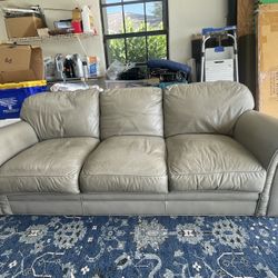 Leather Couch Retail Value $2800