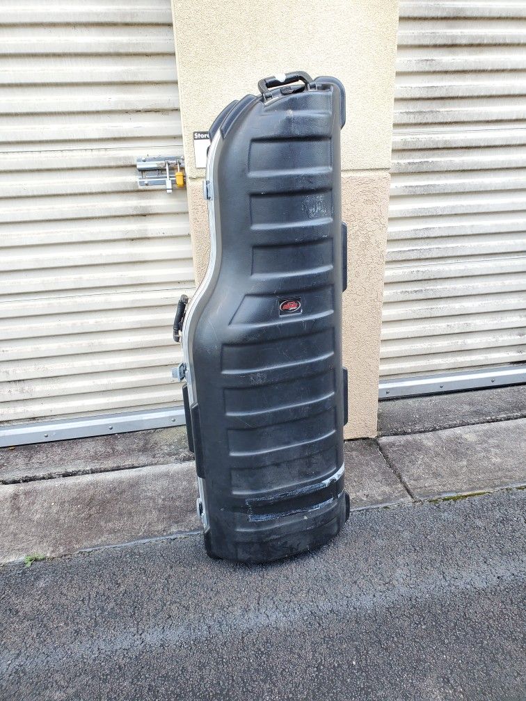 Skb Golf Case Hard Traveling Nice Condition Gold Clubs Hardcase 