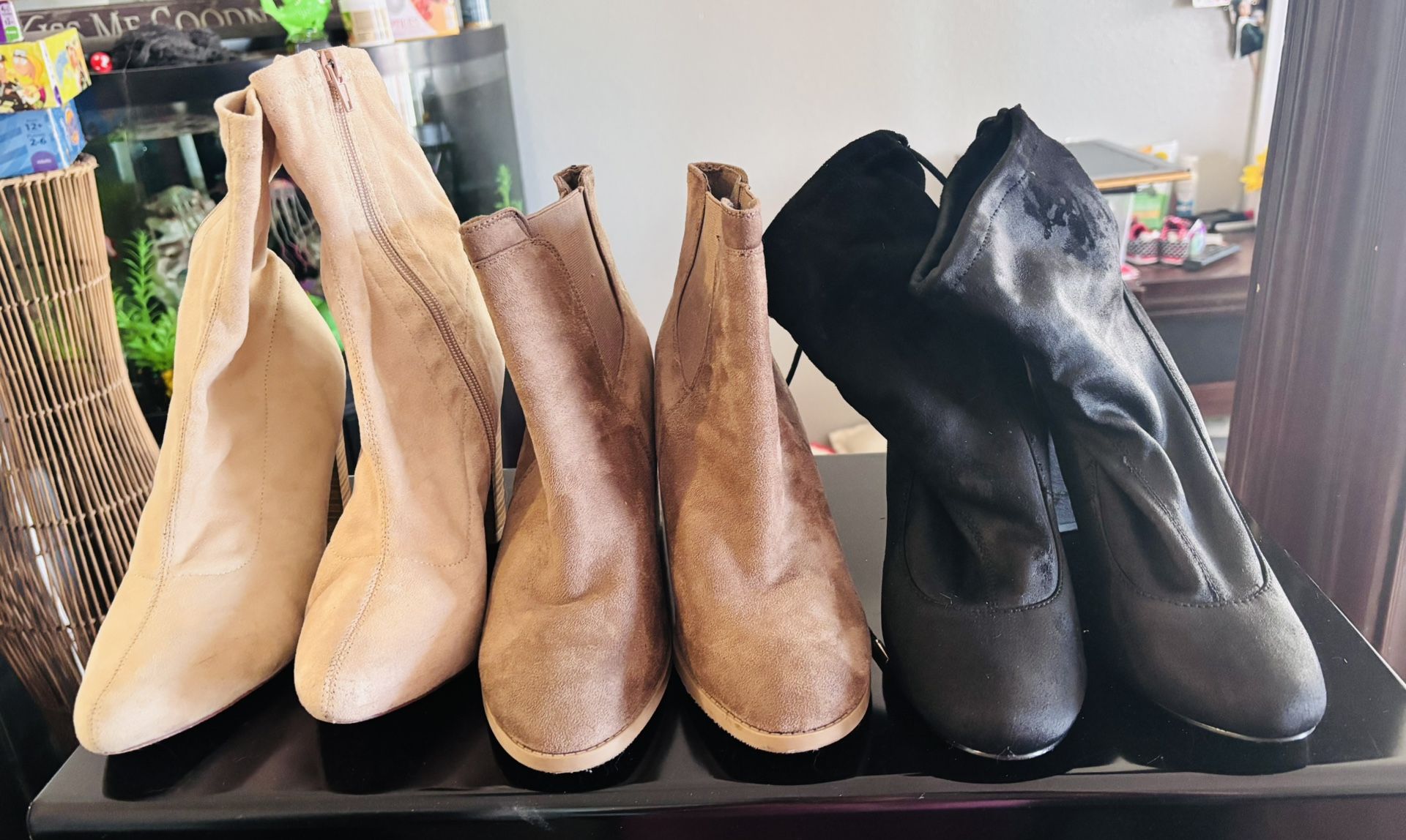 Women’s Boots Size 8