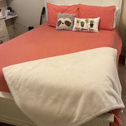 All White Bedroom Set 