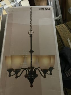 Hampton Bay Bristol 5-Light Nutmeg Bronze Chandelier with Tea-Stained Glass Shades