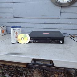 Antiguo. 8 Trak Panasonic Caset. DVD. +. Caphy