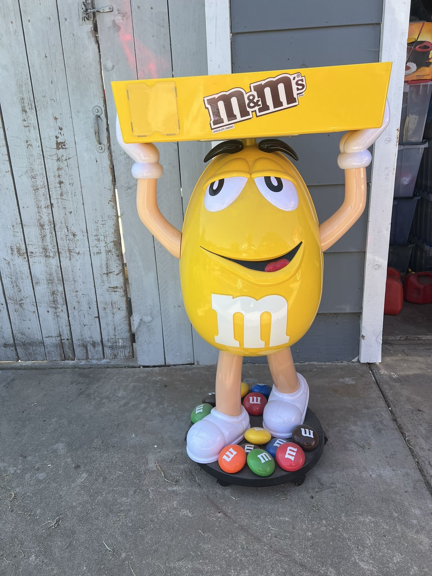 Rare Yellow M&M Display