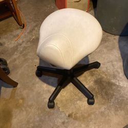 Salon Equipment 