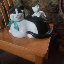 Cermak Tuxedo Cat Decoration 