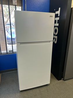 Vissani Top Freezer Refrigerator!!