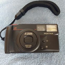 PENTAX IQZoom 70 35mm Camera