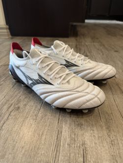 Mizuno Morelia Neo IV Beta Elite (WORN ONCE)