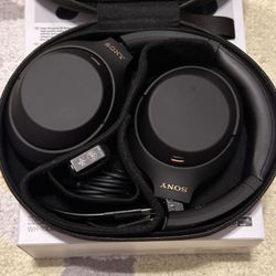 Sony WH-1000XM4 Headphones - Black