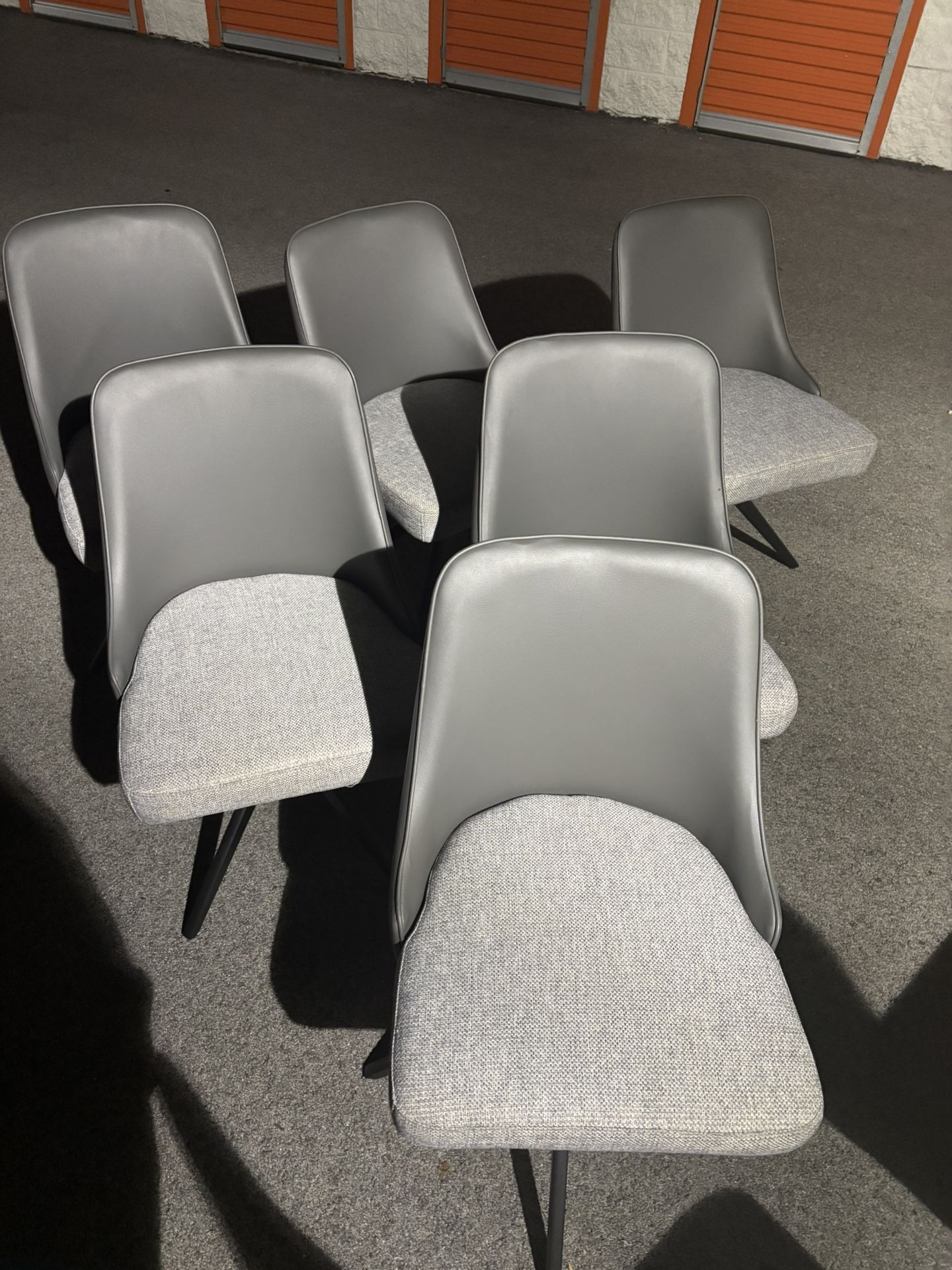 6 Grey Swivel Dining Chairs New