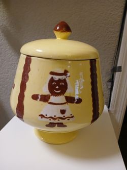 Vintage yellow & brown ginger bread cookie jar
