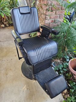 Barber chair