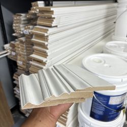 MDF Baseboard 3 1/2 $0.68 / Molduras