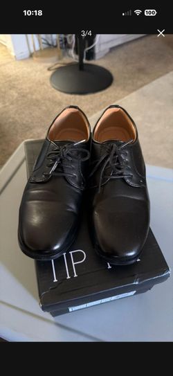 Boy dress shoes Size 3