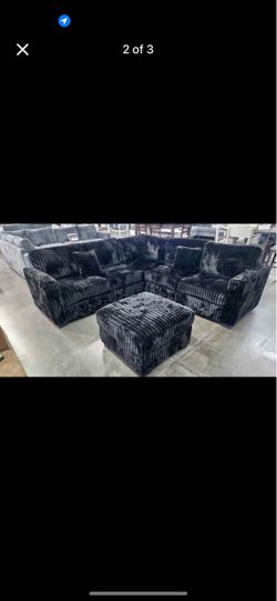 Sectional set