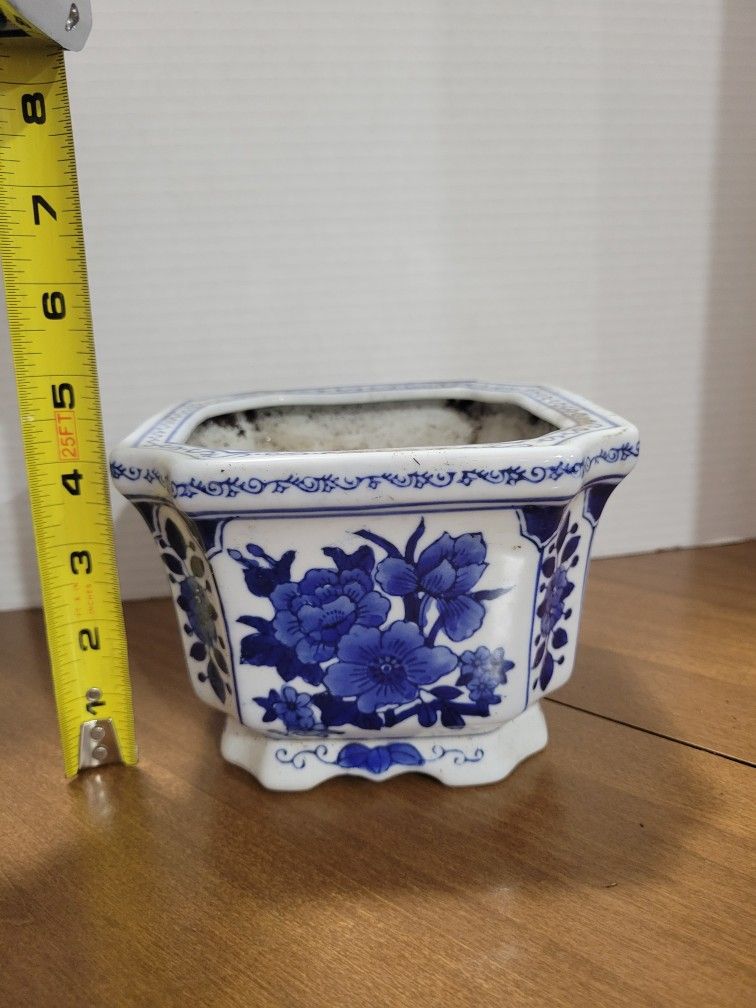 Vintage Royal Delft Ceramic Planter