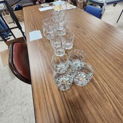 25 Piece Assorted Glassware