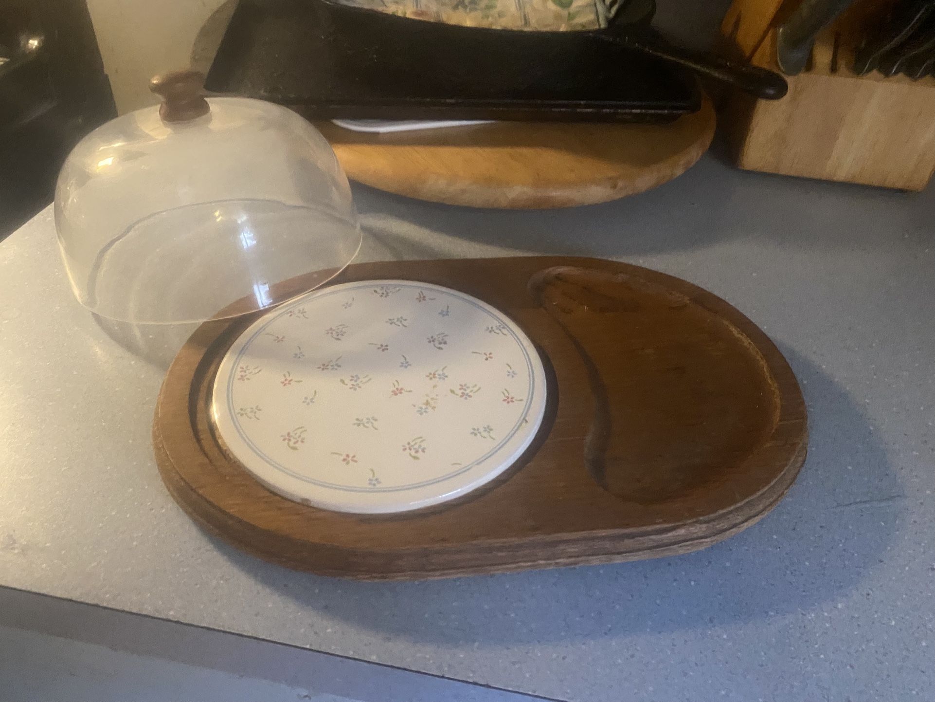 Cheese  Tray With Dome Lid