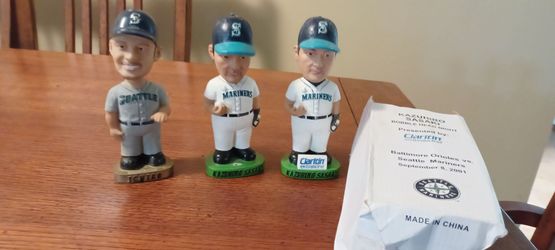 2001 Seattle Mariners bobble heads Ichiro & 2 Kazuhiro
