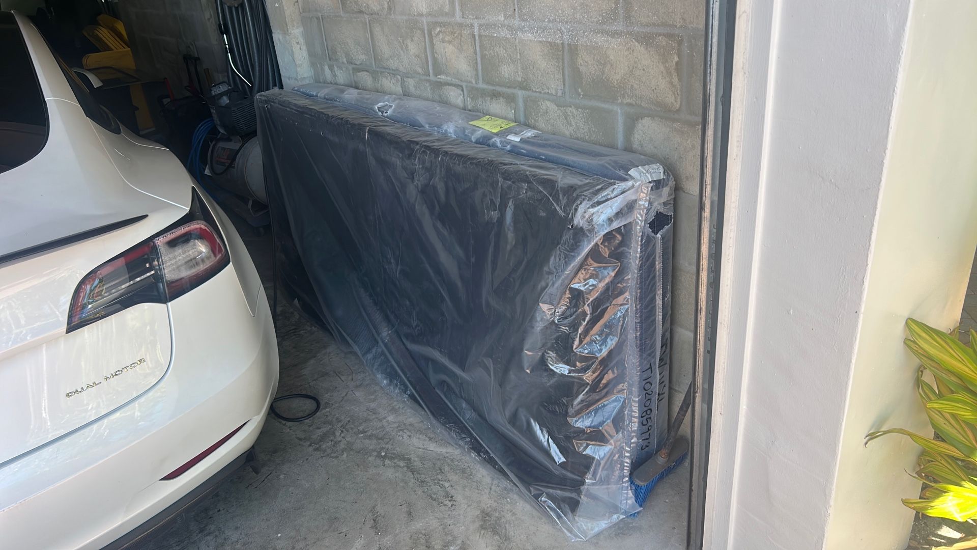 Twin Xl Low Profile Box Spring New In Wrapper