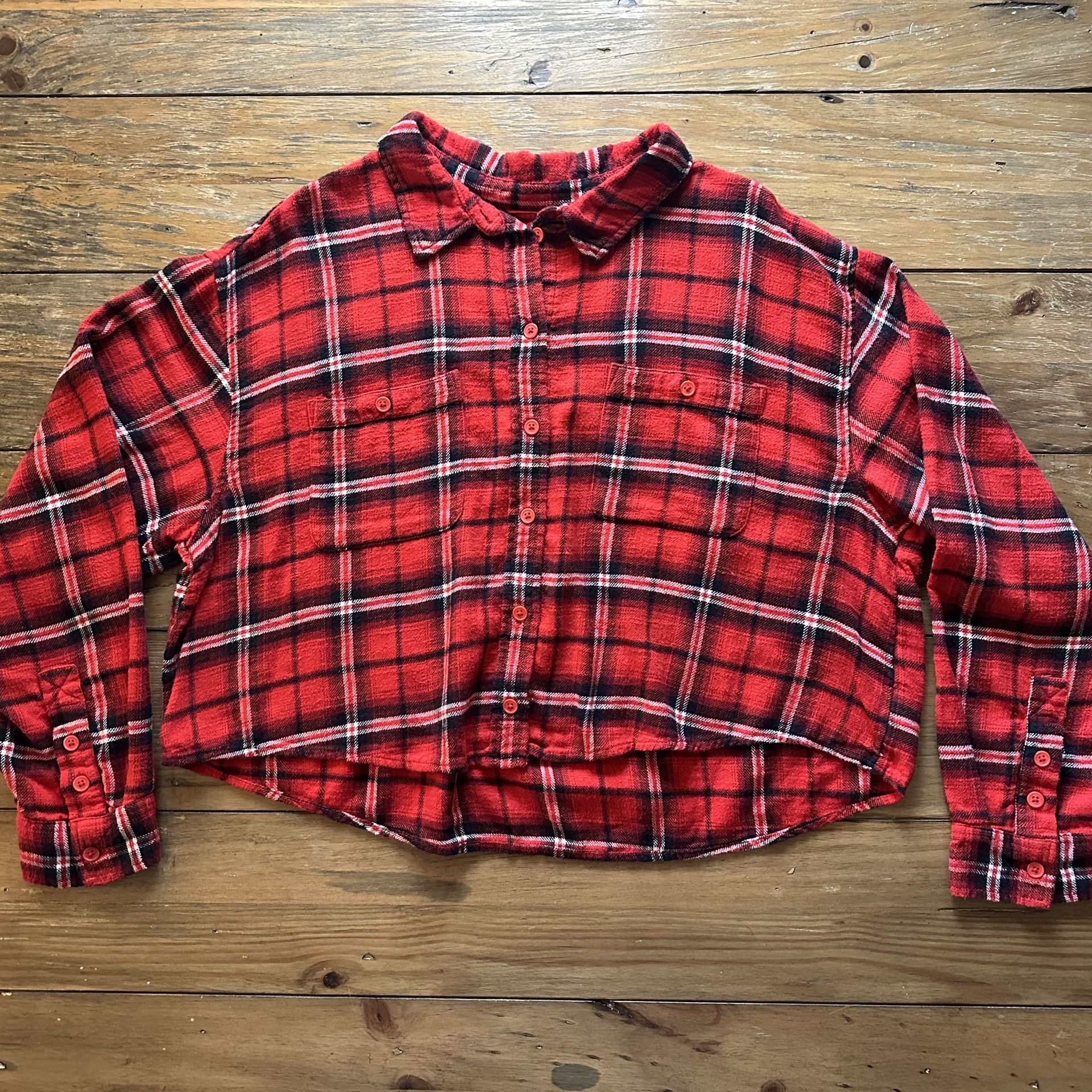 American Eagle 100% Cotton Red Plaid Long Sleeve Cropped Button Up Flannel XL