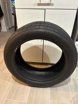 Auto tire Firestone