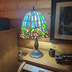 Vintage Tiffany Style Lamp