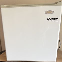 Mini Fridge For Sale