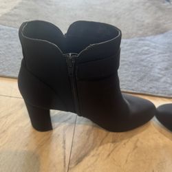 Women’s boots size 11