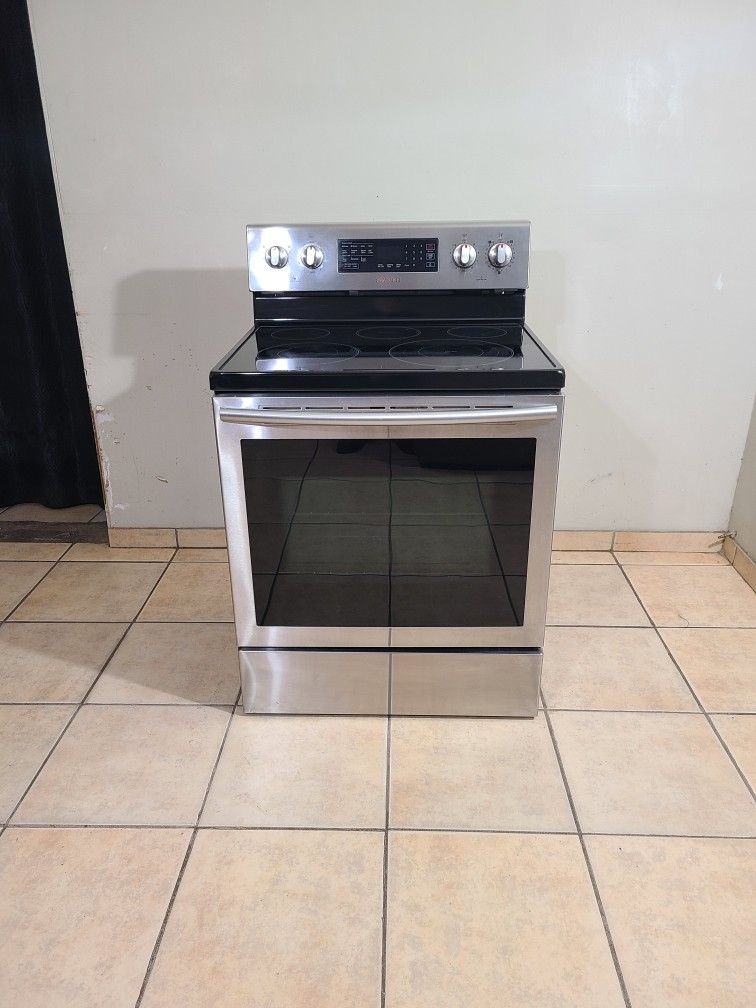 .Samsung Electric Stove 5 Burner 3 Month Warranty