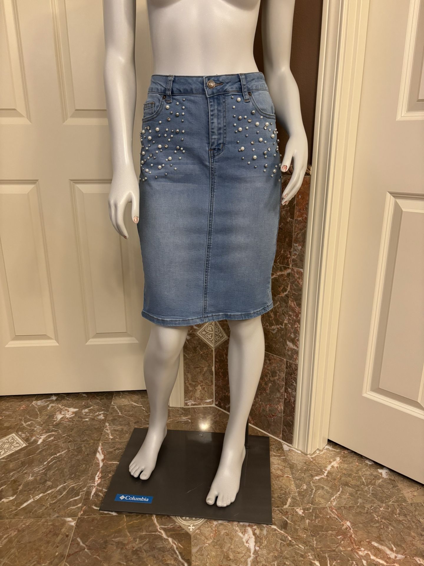 Satin Doll Jeans Skirt 💙