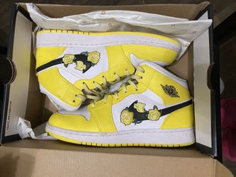 Air Jordan 1 Mid Yellow Floral 6.5Y