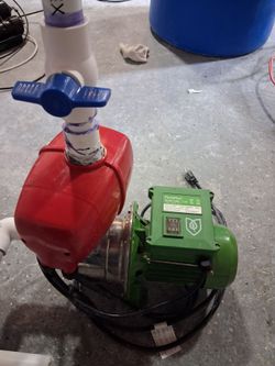 1/2 HP Floraflex Inline Pump w/ Leader Pump Pressure Switch