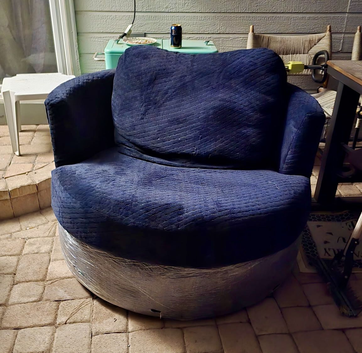 American Furniture Warehouse Oversized Swivel Chair