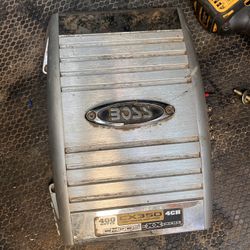 CX350 Chaos Exxtreme 400 watts boss amplifier open to trades or make an offer Boss Amplifiers 4 Channels 400 Wattsx2