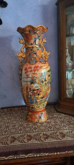 24 " tall vintage porcelain royal salsuma vase