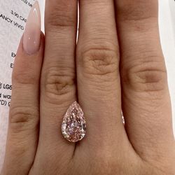 3.90 Carat Fancy Vivid Pink Pear Diamond Loose Stone For Engagement Ring