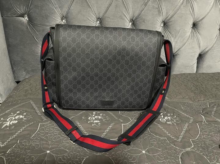 100%authentic Diaper Gucci Bag