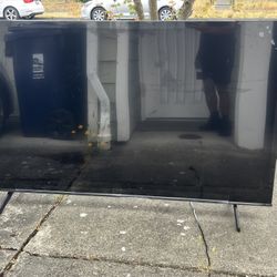75’ Smart TV