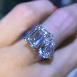 Custom Engagement Rings 