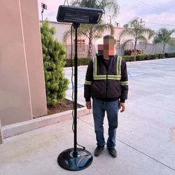 New In Box Outdoor Indoor Infrared Electric Patio Heater Freestanding Telescopic Pole Adjustable Height 