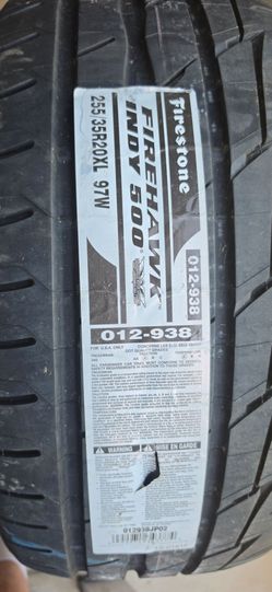 255/35R20XL tire